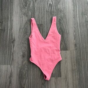 Aritzia contour shirt